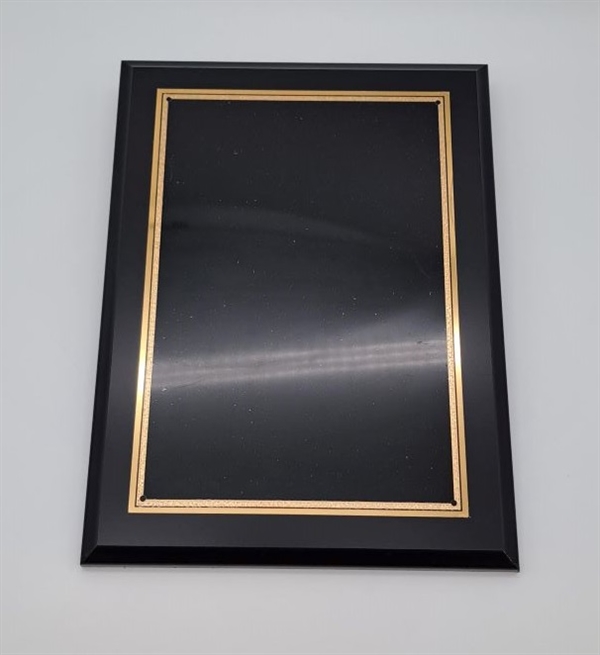 Ebony Finish Plaque<BR> Classic Gold Double Border <BR> w/ Black Engraving Area<BR> 9x12